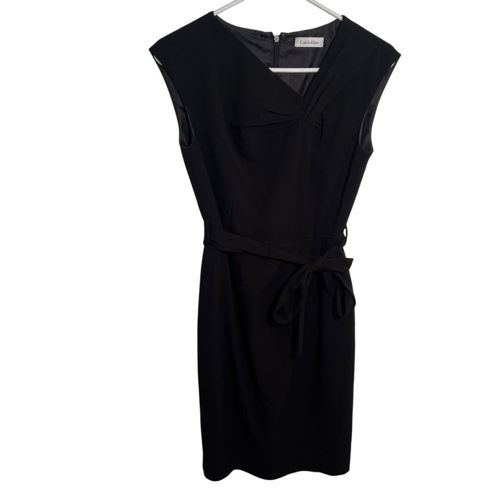 Calvin Klein Women's Shift Dress Black Sleeveless Asymmetric Neck Belted Back